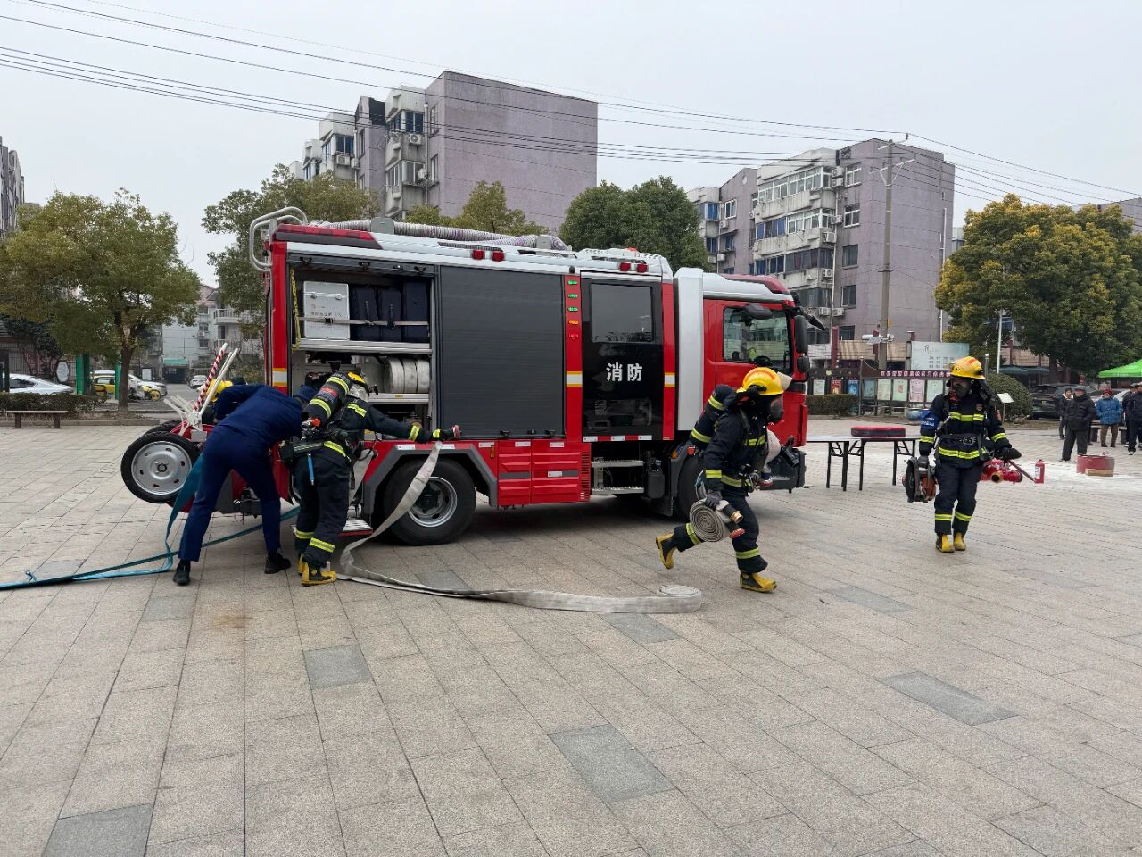 b30fd913de864e8a918ad876351fd9b7.jpg b30fd913de864e8a918ad876351fd9b7.jpg