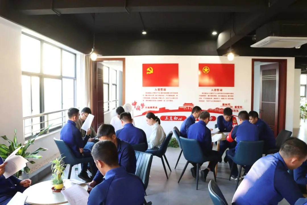 1.webp.png 1.webp.png