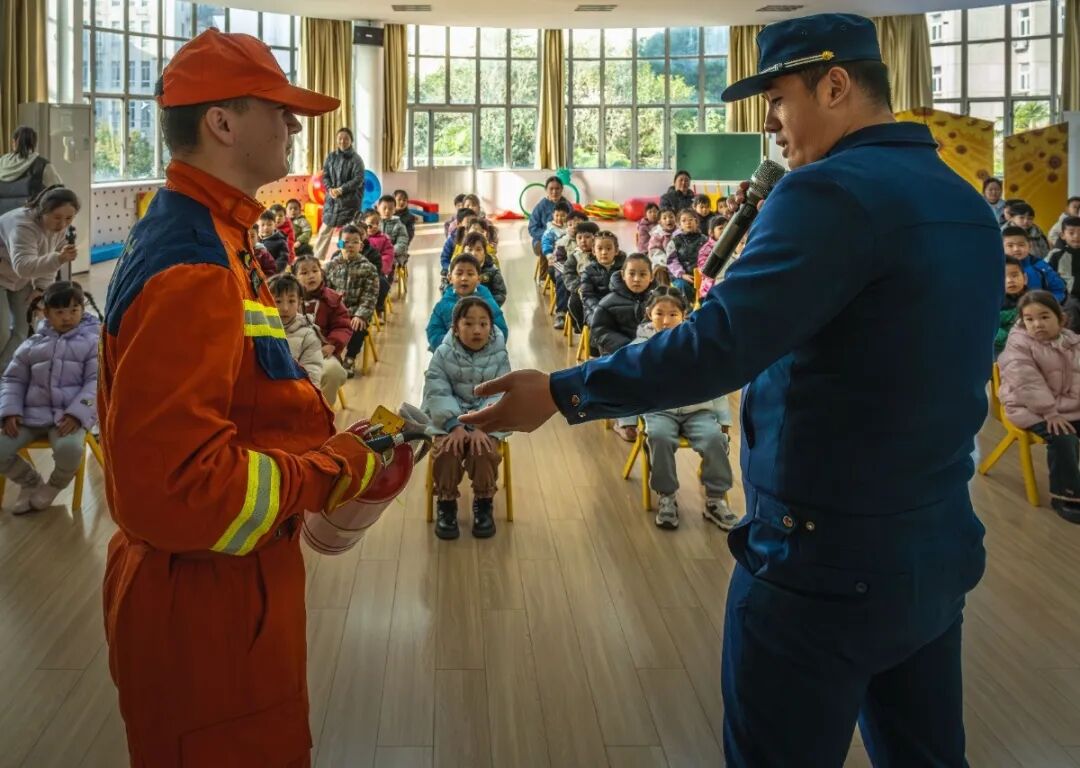 47fe338b0107ad33772c616c9de2f3b9.jpg 47fe338b0107ad33772c616c9de2f3b9.jpg