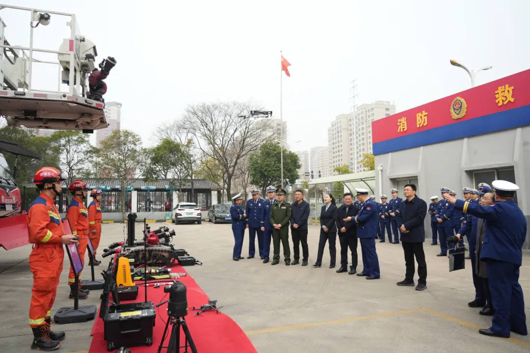 2.webp.png 2.webp.png