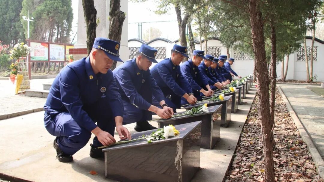 2c4fe20a4c1ef80a769dcc64eb033847.jpg 2c4fe20a4c1ef80a769dcc64eb033847.jpg