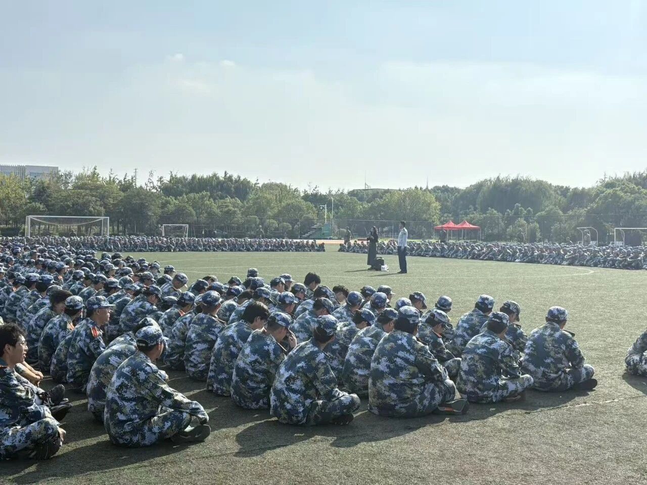 e13db23052093db7663af35a4bdf2a2e.jpg e13db23052093db7663af35a4bdf2a2e.jpg
