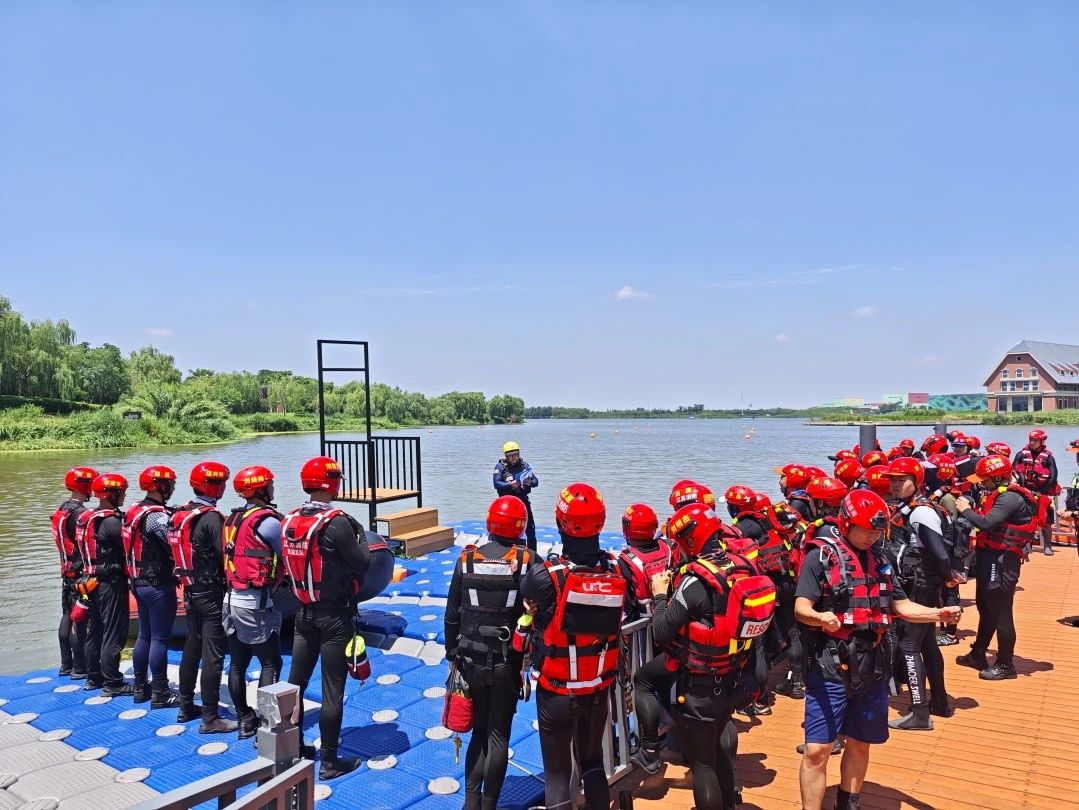 47d794943bde209e8fd24b85c8b94752.jpg