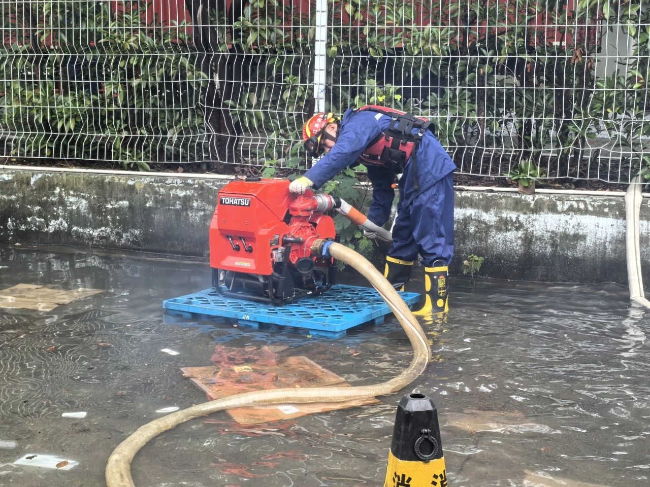 64829ca52d020f8dc1f1b70df31e06a8.jpg 64829ca52d020f8dc1f1b70df31e06a8.jpg