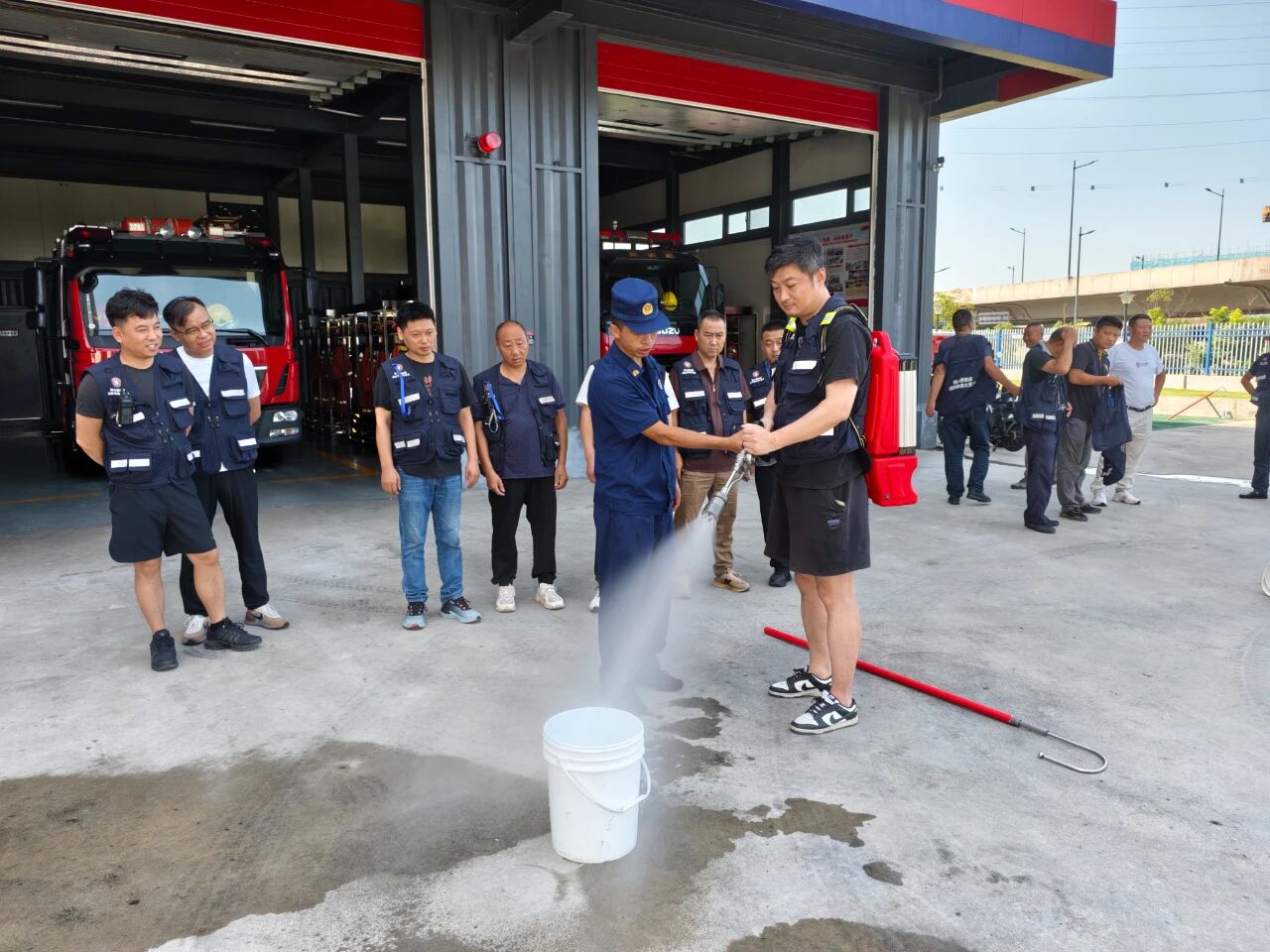 f4fedce1095e995ff93a227a2d597fd6.jpg f4fedce1095e995ff93a227a2d597fd6.jpg