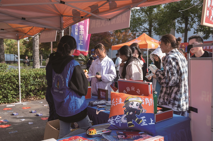 6fde9a6ca9e6b820c6a0865bbef13a2b_9k=.jpg 6fde9a6ca9e6b820c6a0865bbef13a2b_9k=.jpg