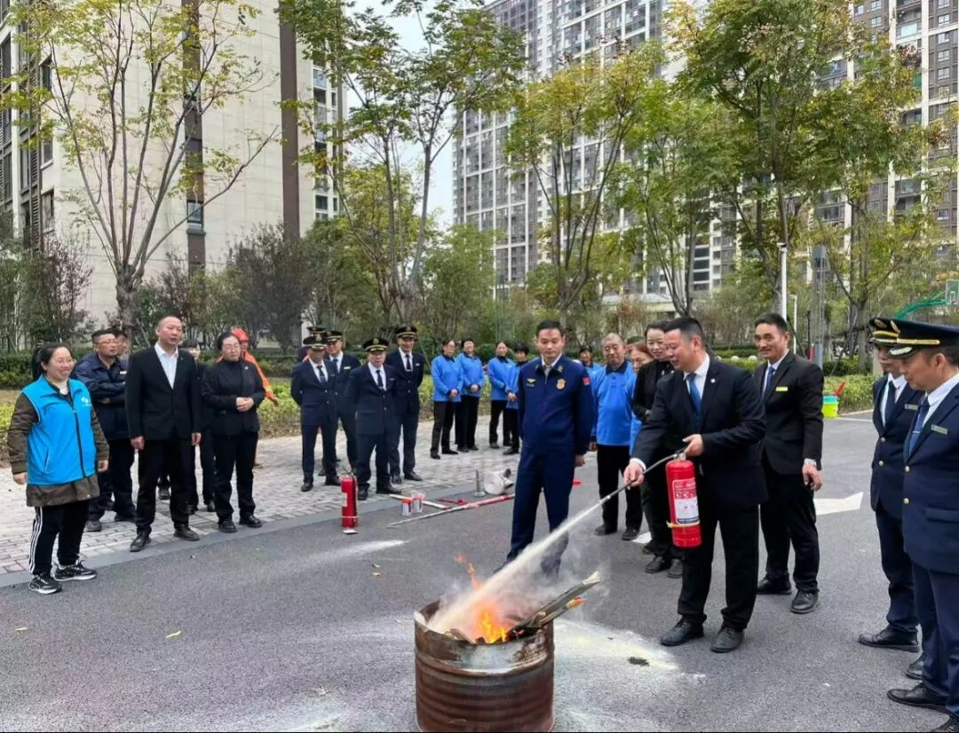 2efb1ff75d82e7d8c763c5457b925513.jpg 2efb1ff75d82e7d8c763c5457b925513.jpg